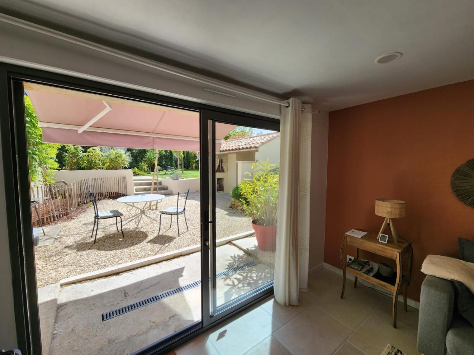 Myluberon-Appartement Au Pied Du Luberon Lauris Exteriör bild